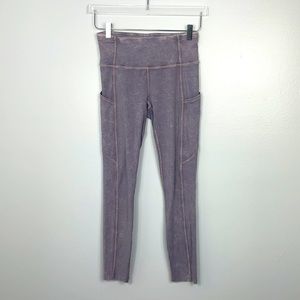 Lululemon Fast and Free HR Tight 25”. Size 6